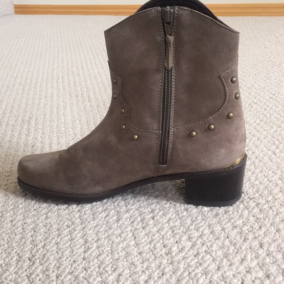 NEW Stuart Weitzman women’s suede boots size 8.5 - Picture 4 of 5